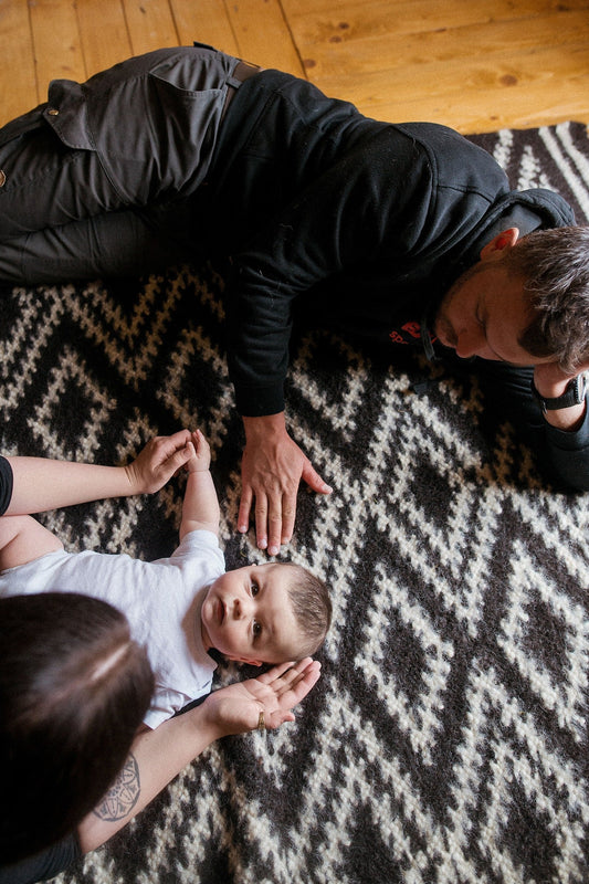 Handwoven Thin Rug with Traditional Carpathian Pattern - The Peony Haus