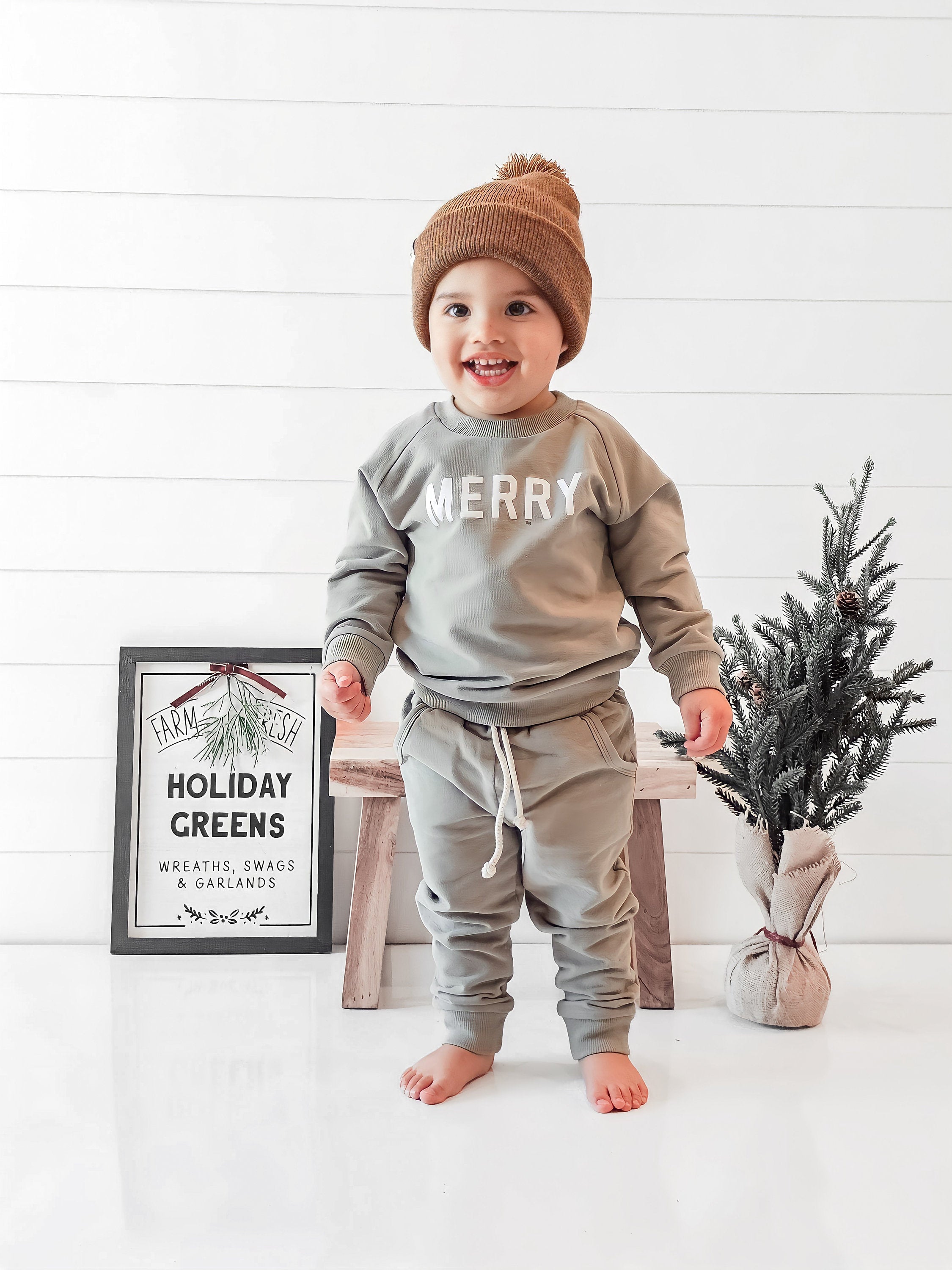 Merry Graphic Organic Cotton 2pc Jogger Set - 95% Cotton