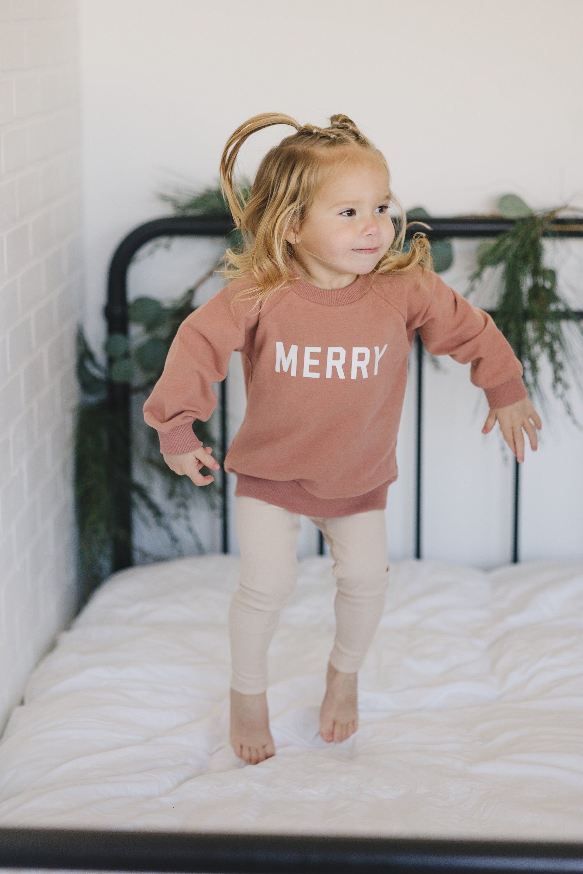 Merry Organic Cotton Crewneck Sweatshirt - Red - 95% Cotton
