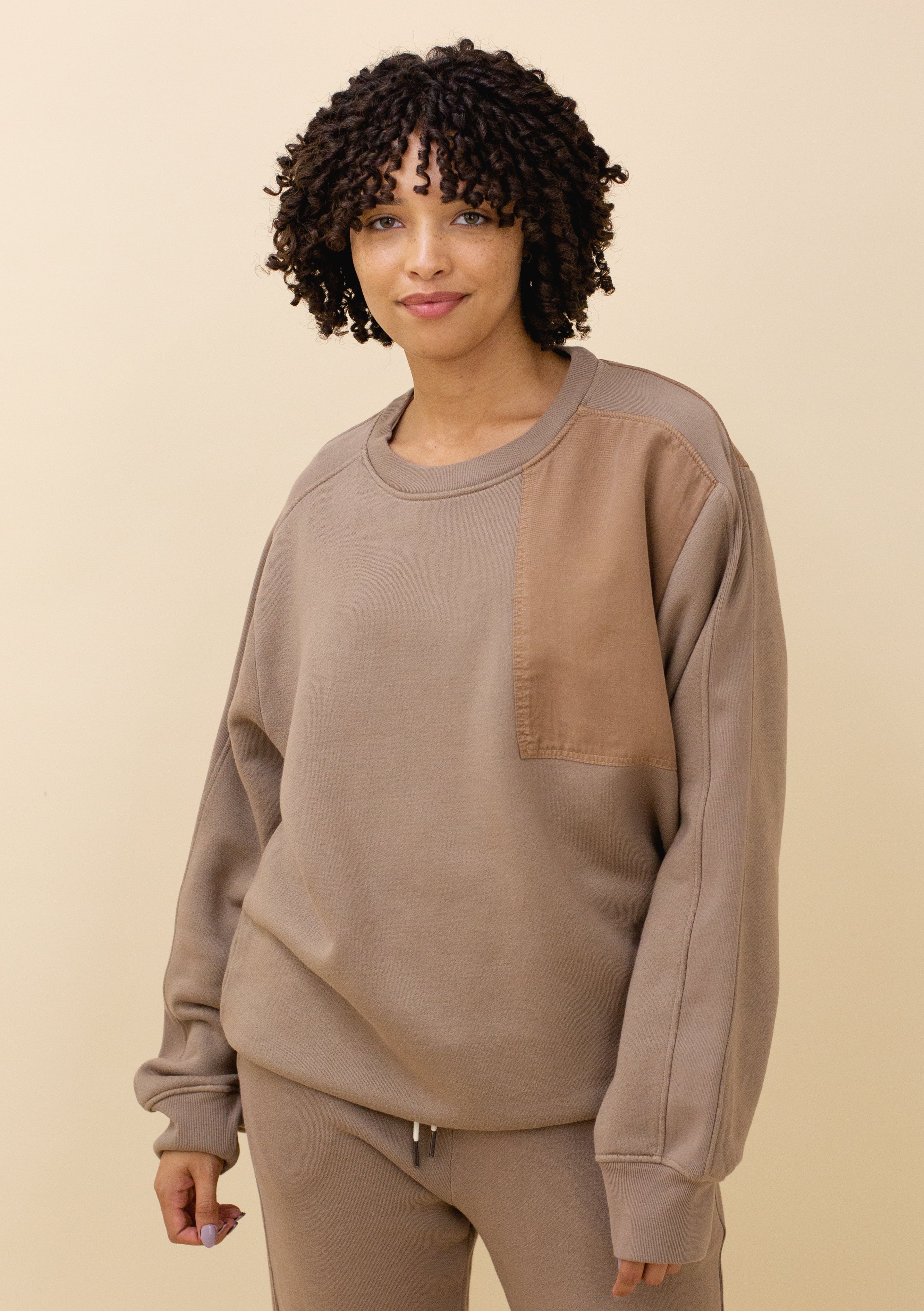 Tencel Patch Crewneck - unisex