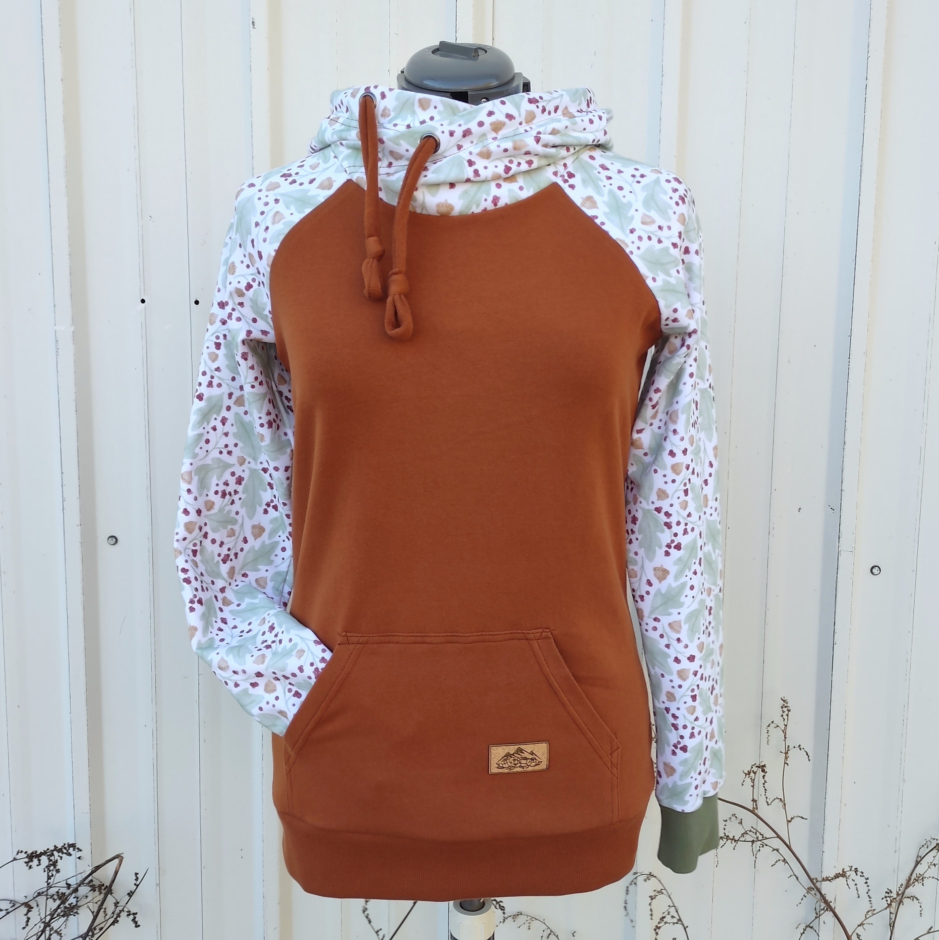 Women's Rust Acorn Floral Hoodie - 95% Cotton