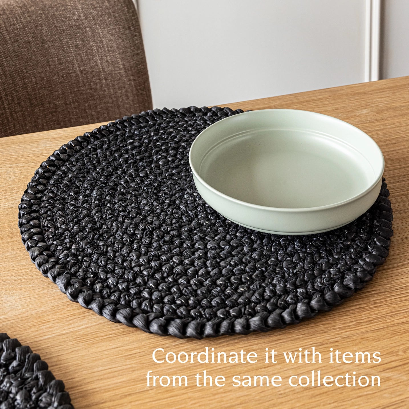Over&back Natural Round Woven Placemats